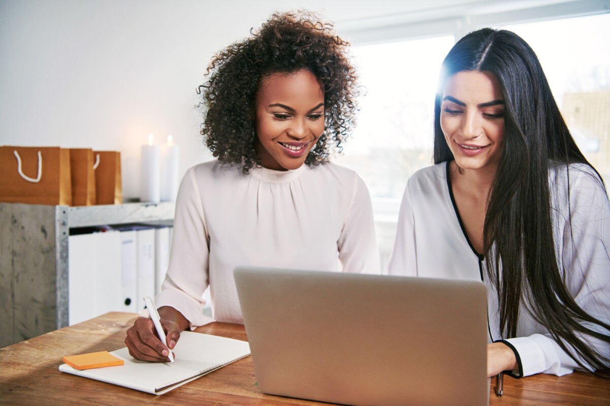 bryant and stratton college online business associate's degree